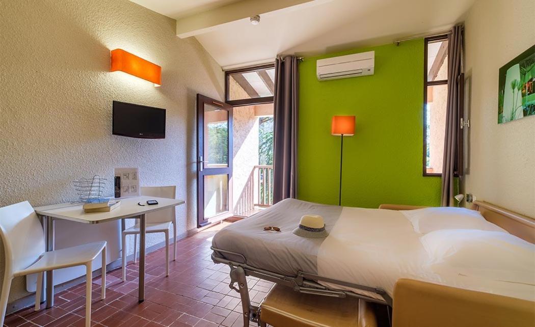 Отель Belambra Clubs La Colle-Sur-Loup - Les Terrasses De Saint-Paul De Vence Экстерьер фото